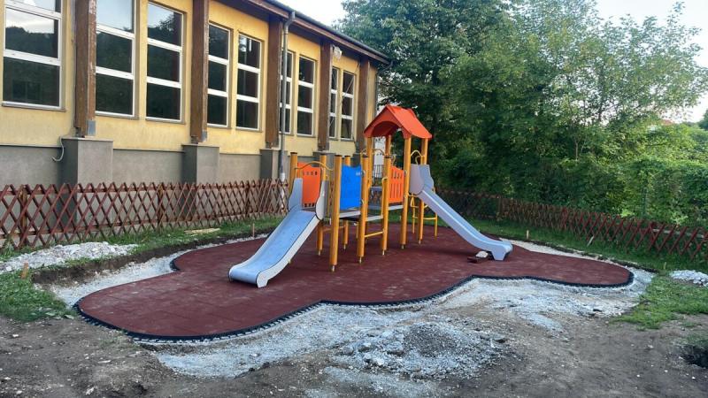 Esésvédő préselt gumiburkolat telepítése